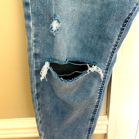 And Now This  High Waisted Distressed Jeans. Size 32 - Picture 4 of 4